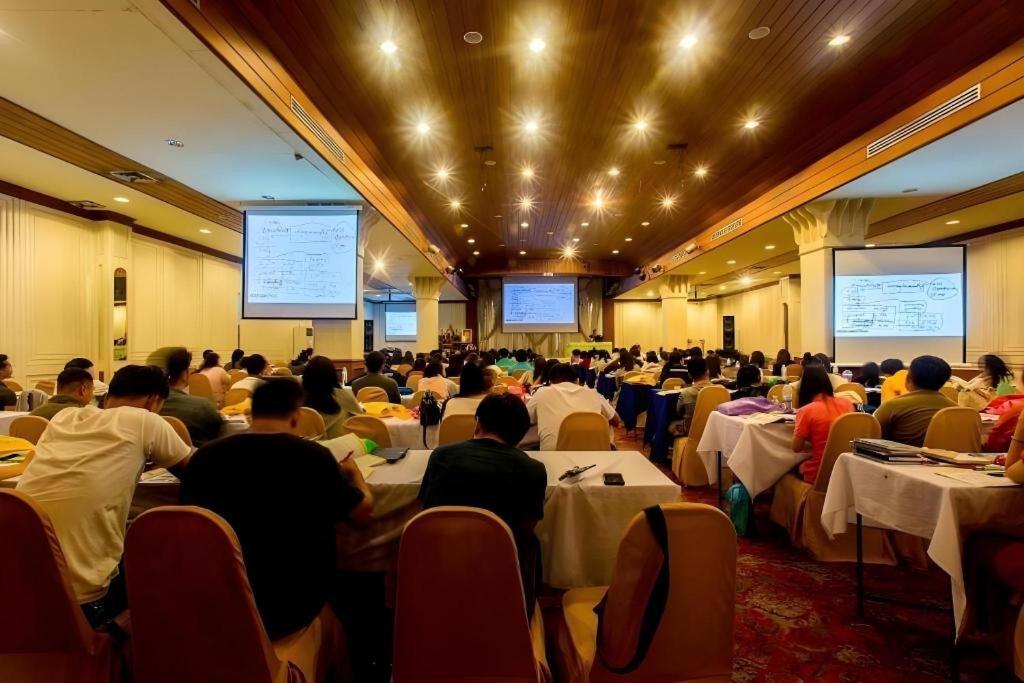 Pailyn Phitsanulok Hotel Eksteriør bilde