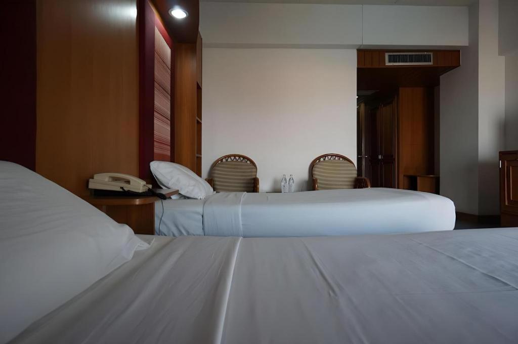Pailyn Phitsanulok Hotel Eksteriør bilde