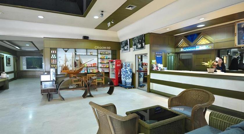Pailyn Phitsanulok Hotel Eksteriør bilde